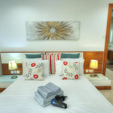 Διαμέρισμα Large 3 Bedroom With Seafront Balcony Ddif1-5 Σλιέμα