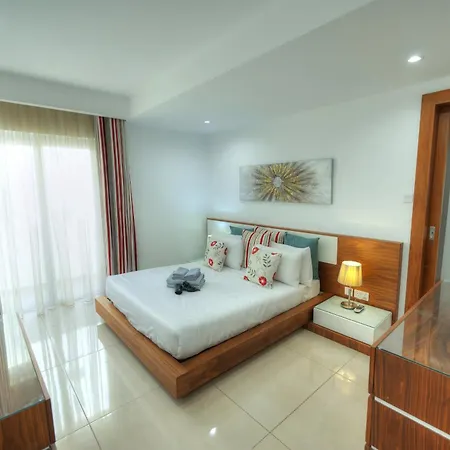 Large 3 Bedroom With Seafront Balcony Ddif1-5 アパート スリーマ