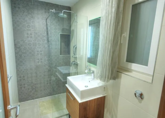 Lejlighed Large 3 Bedroom With Seafront Balcony Ddif1-5 Sliema