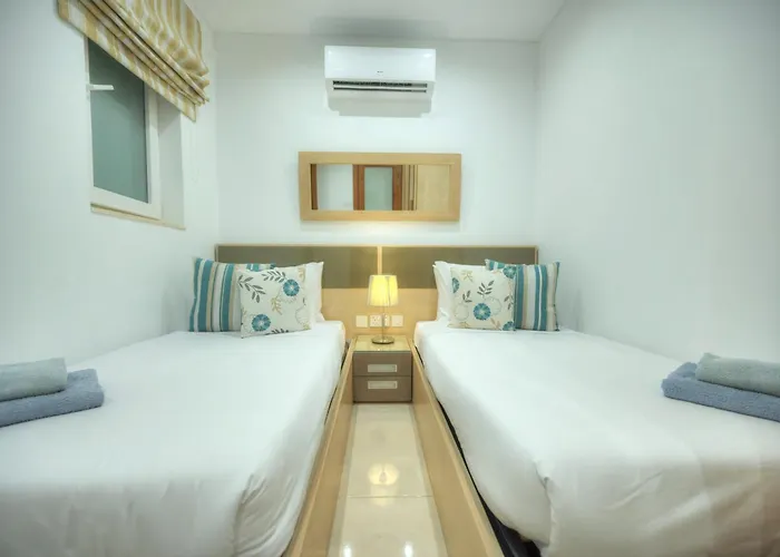 Apartment Large 3 Bedroom With Seafront Balcony Ddif1-5