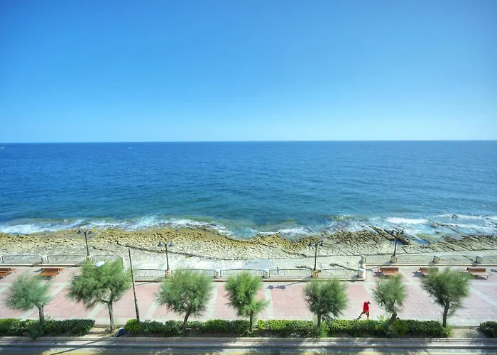 Large 3 Bedroom With Seafront Balcony Ddif1-5 * Sliema